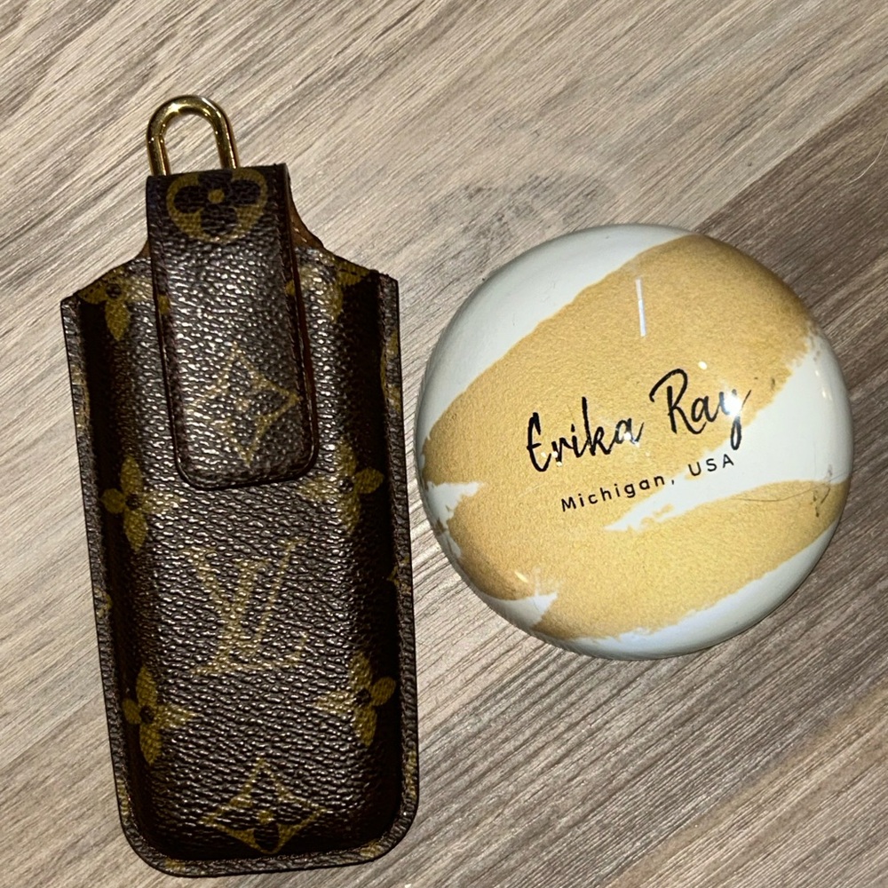 Louis Vuitton Monogram Phone‎ Case Holster - Picture 16 of 16